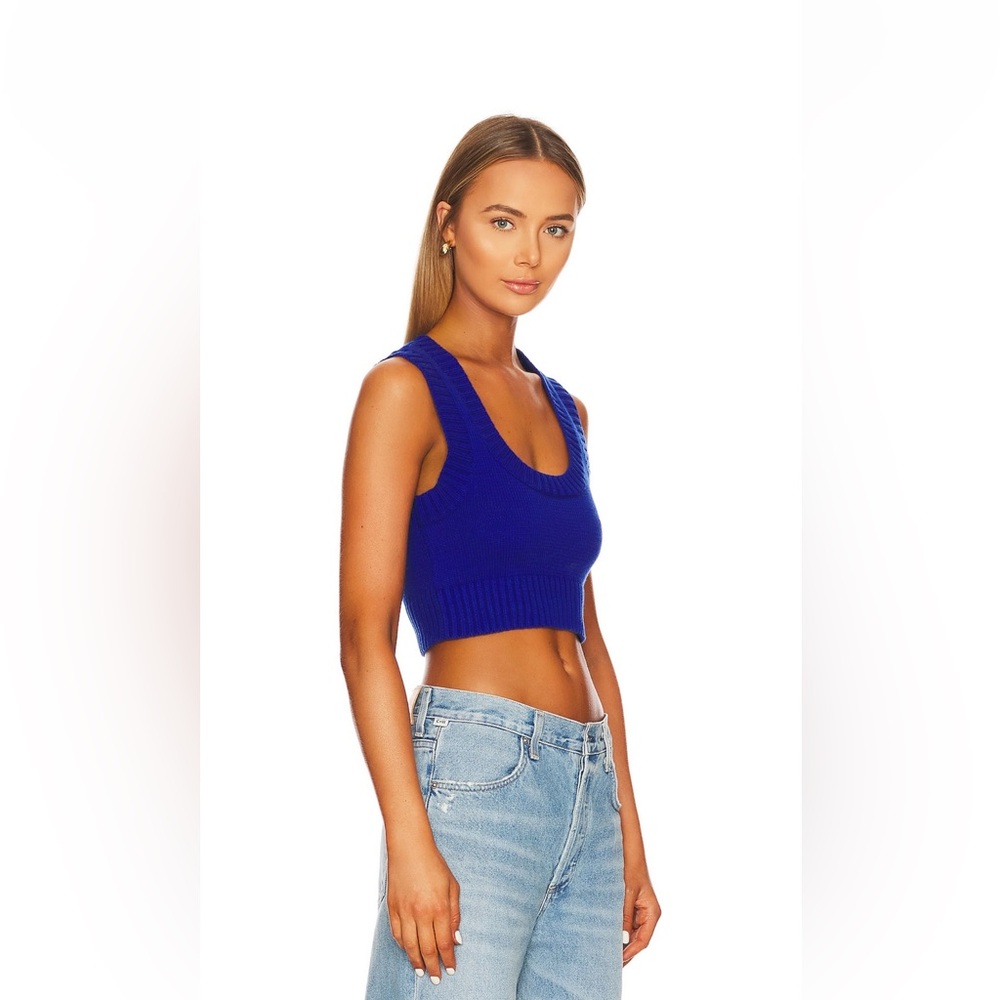 NWOT Superdown Knit Crop (M)